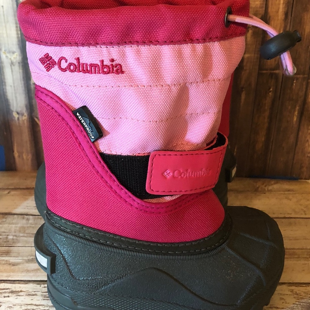 Toddler Columbia pink boots NWOT